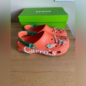 CARROTS X Crocs CLASSIC All Terrain Clog Carrots Mens 10/Womens 12 (207266-810)